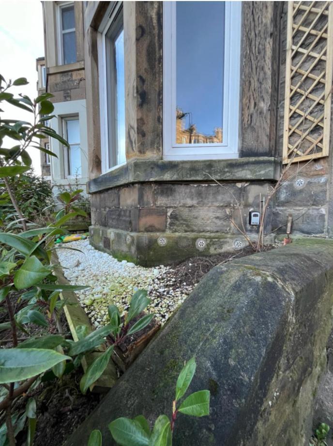 エディンバラHolyrood Park: Lush & Arty 2 Double Bed Flatアパートメント エクステリア 写真